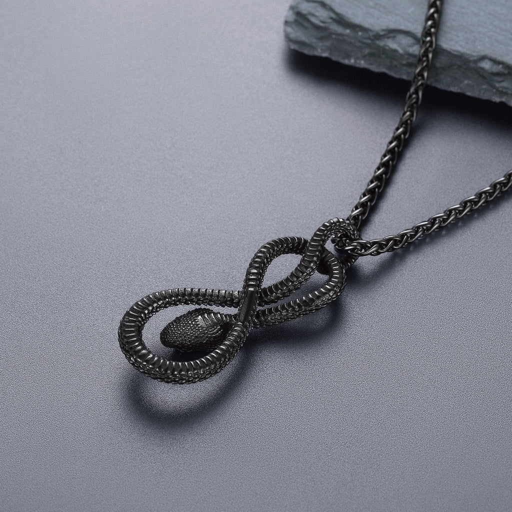 Gothic Eight Pythons Chain Armor Necklace for