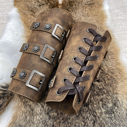 Medieval Retro Knight Adjustable Pu Leather Bracers