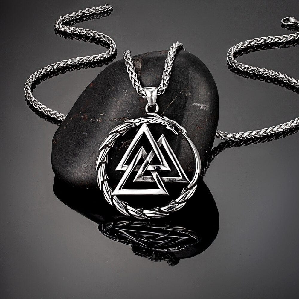 Odin���s Knot Dragon Necklace