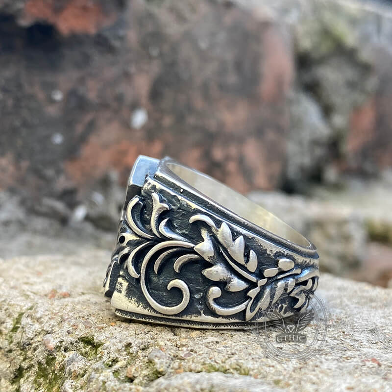 Thor���s Hammer Triquetra Sterling Silver Viking Ring